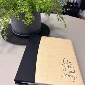 Hallmark Elegant Black and Tan Photo Album